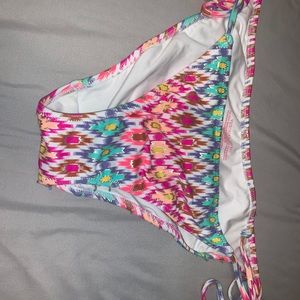 Victoria’s Secret string bikini bottoms